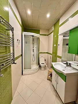 Kirayə verilir 2 otaqlı mənzil 75 m²