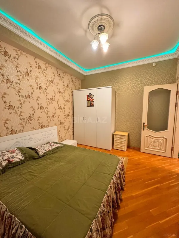 Kirayə verilir 2 otaqlı mənzil 75 m²