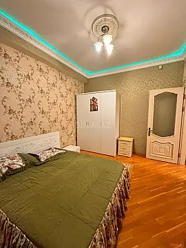 Kirayə verilir 2 otaqlı mənzil 75 m²