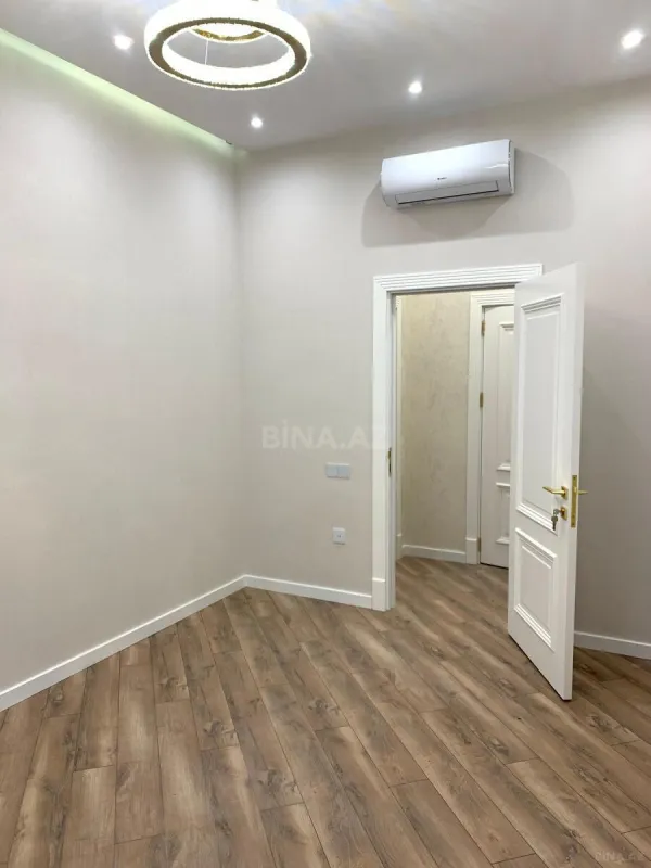Kirayə verilir 3 otaqlı mənzil 105 m²