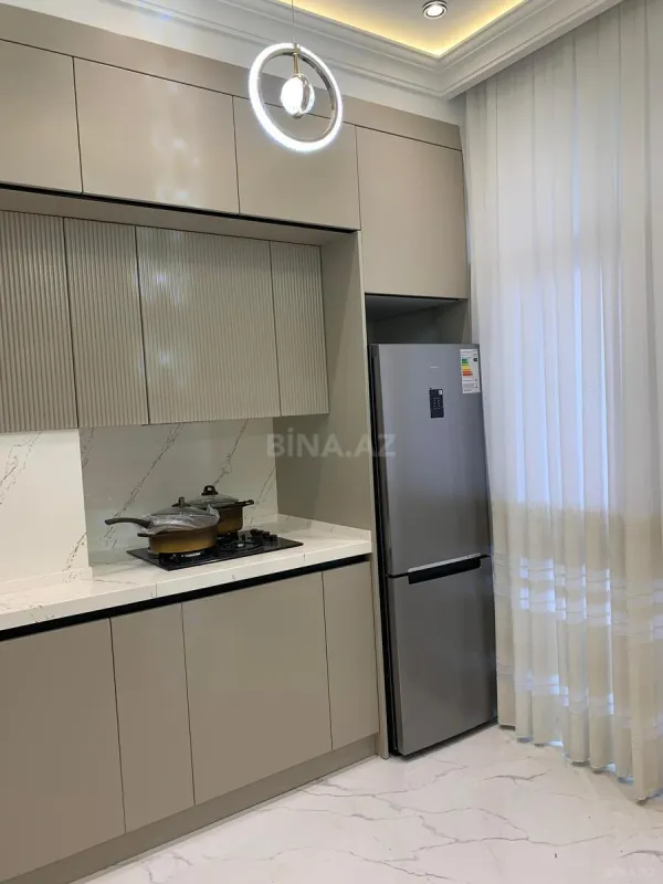 Kirayə verilir 3 otaqlı mənzil 105 m²