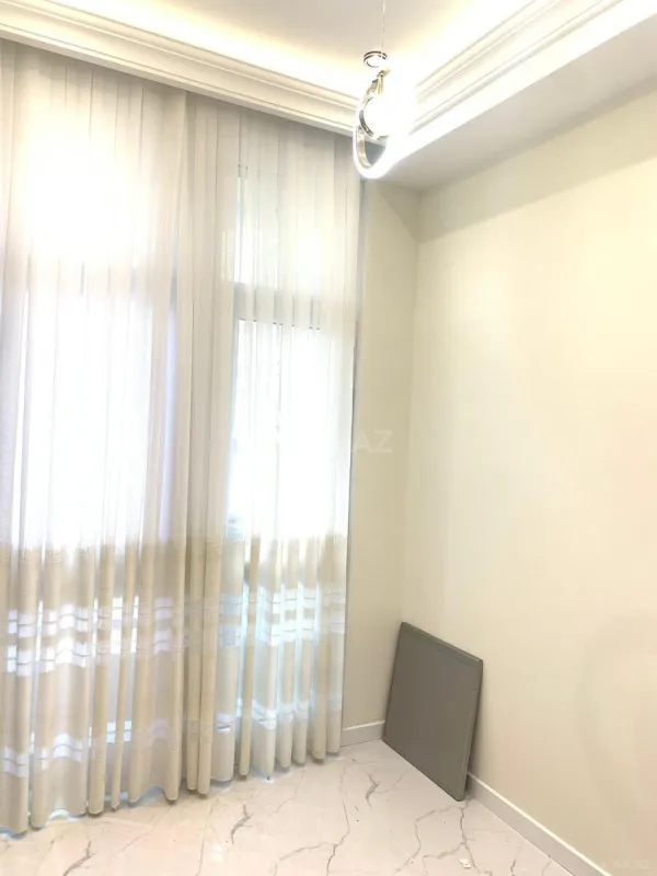 Kirayə verilir 3 otaqlı mənzil 105 m²