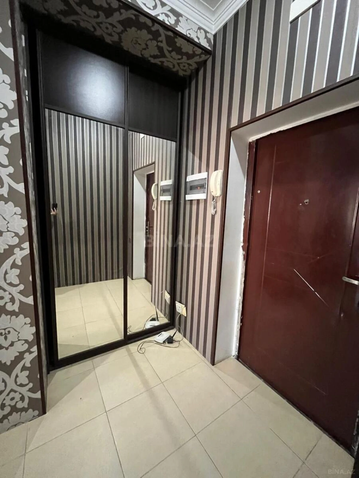 Kirayə verilir 1 otaqlı mənzil 60 m²
