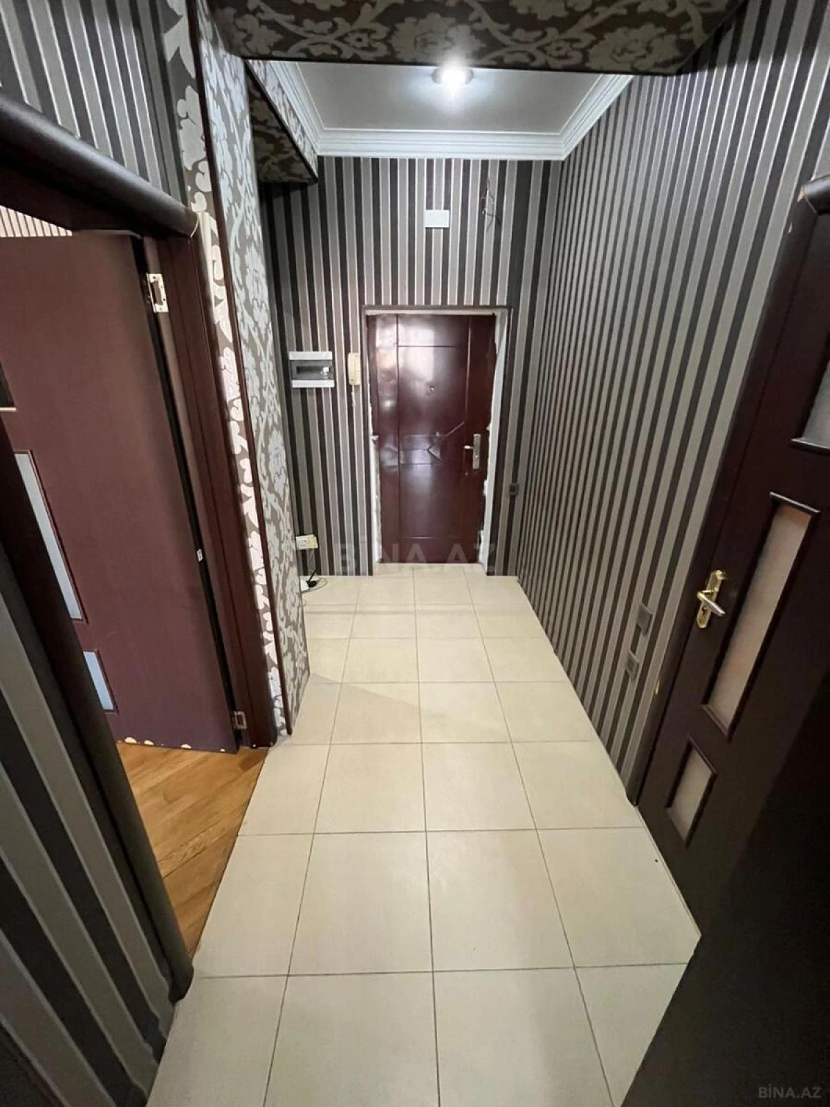 Kirayə verilir 1 otaqlı mənzil 60 m²