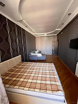 Kirayə verilir 1 otaqlı mənzil 60 m²