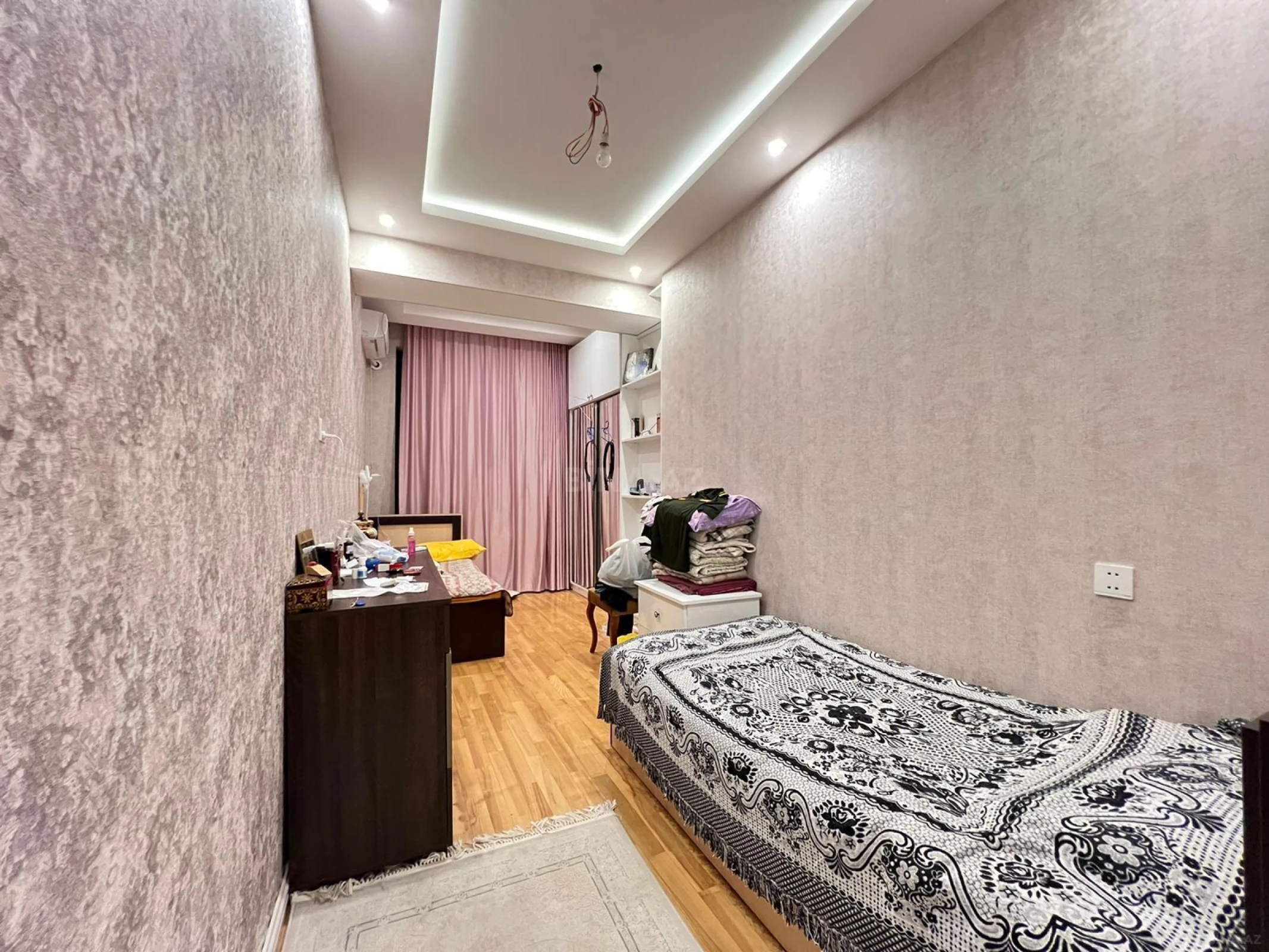 Satılır 3 otaqlı mənzil 115 m²