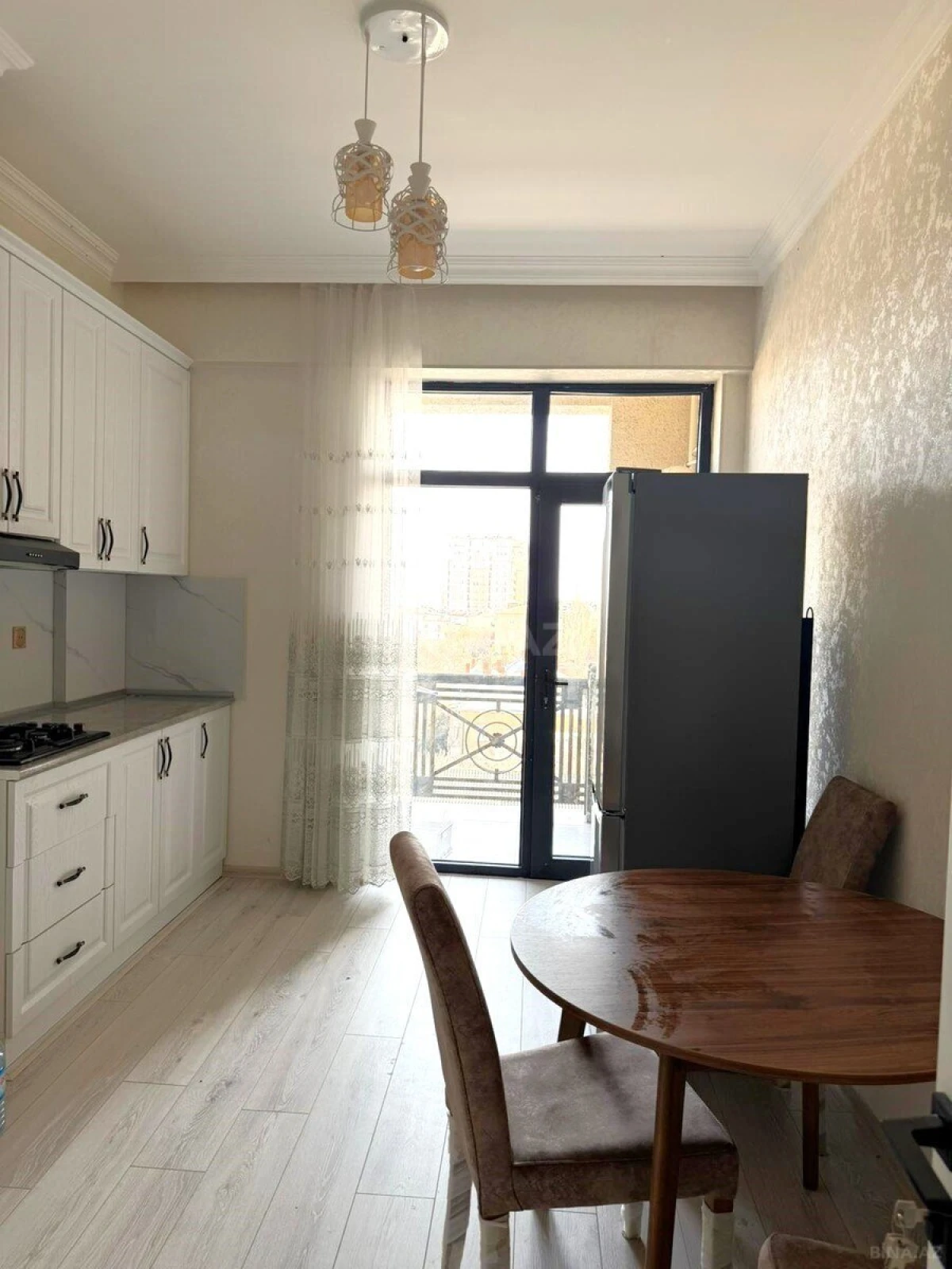 Kirayə verilir 1 otaqlı mənzil 60 m²