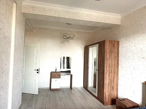 Kirayə verilir 1 otaqlı mənzil 60 m²