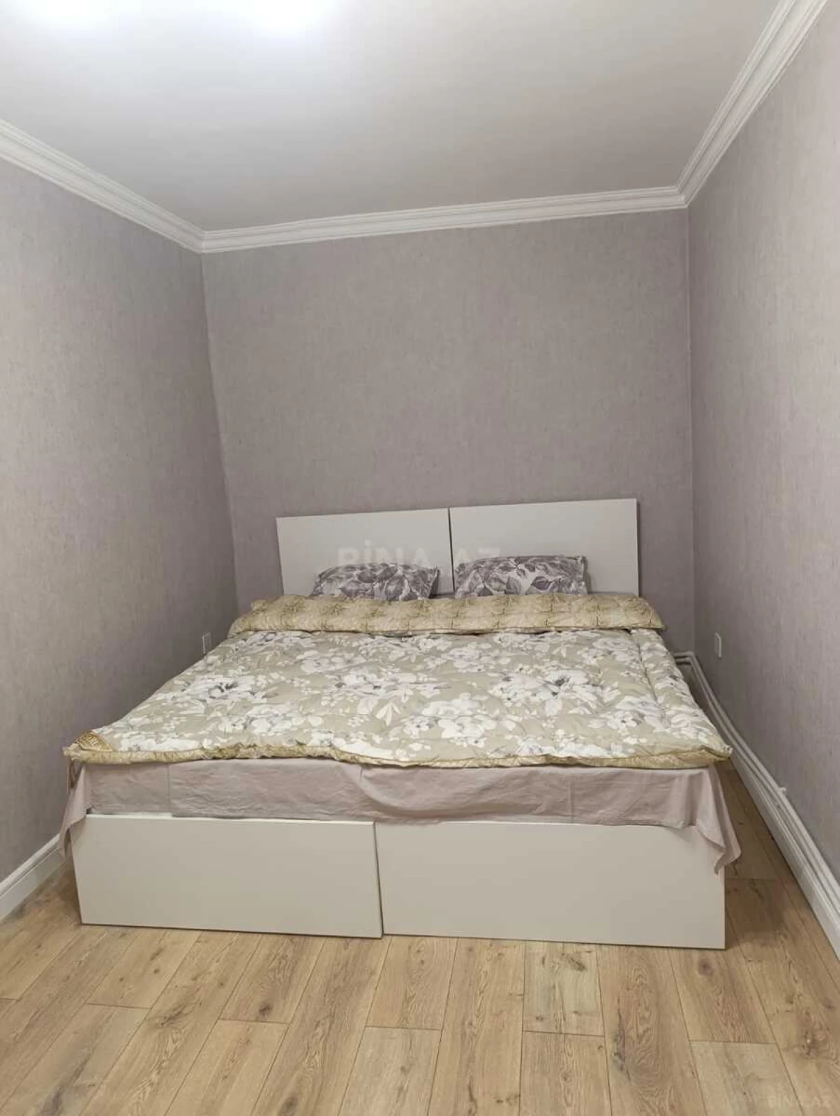 Kirayə verilir 2 otaqlı mənzil 55 m²
