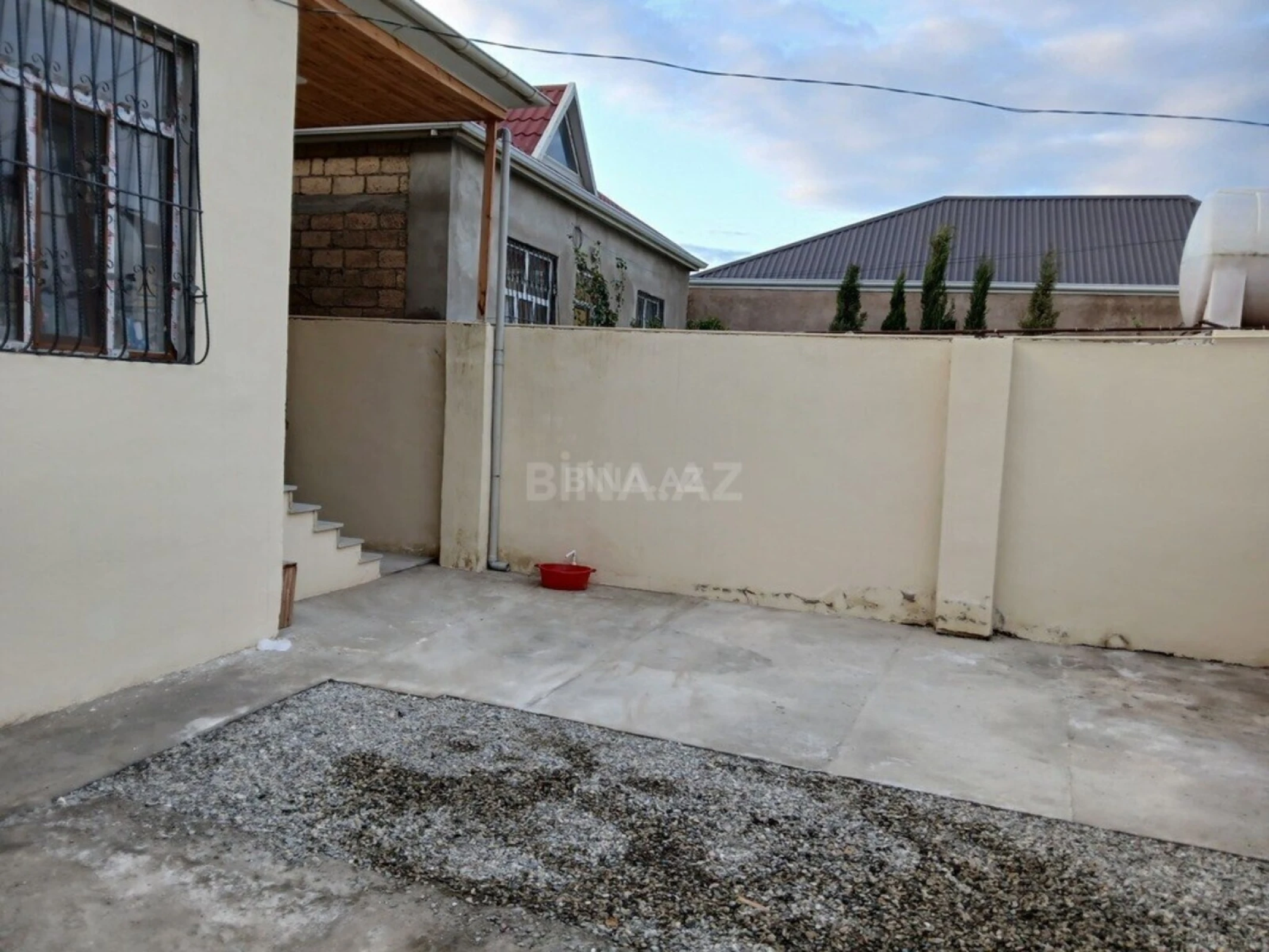 Satılır 4 otaqlı həyət evi 150 m²
