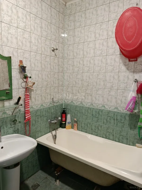 Satılır 2 otaqlı mənzil 78 m²