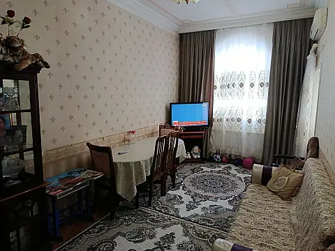 Satılır 2 otaqlı mənzil 78 m²