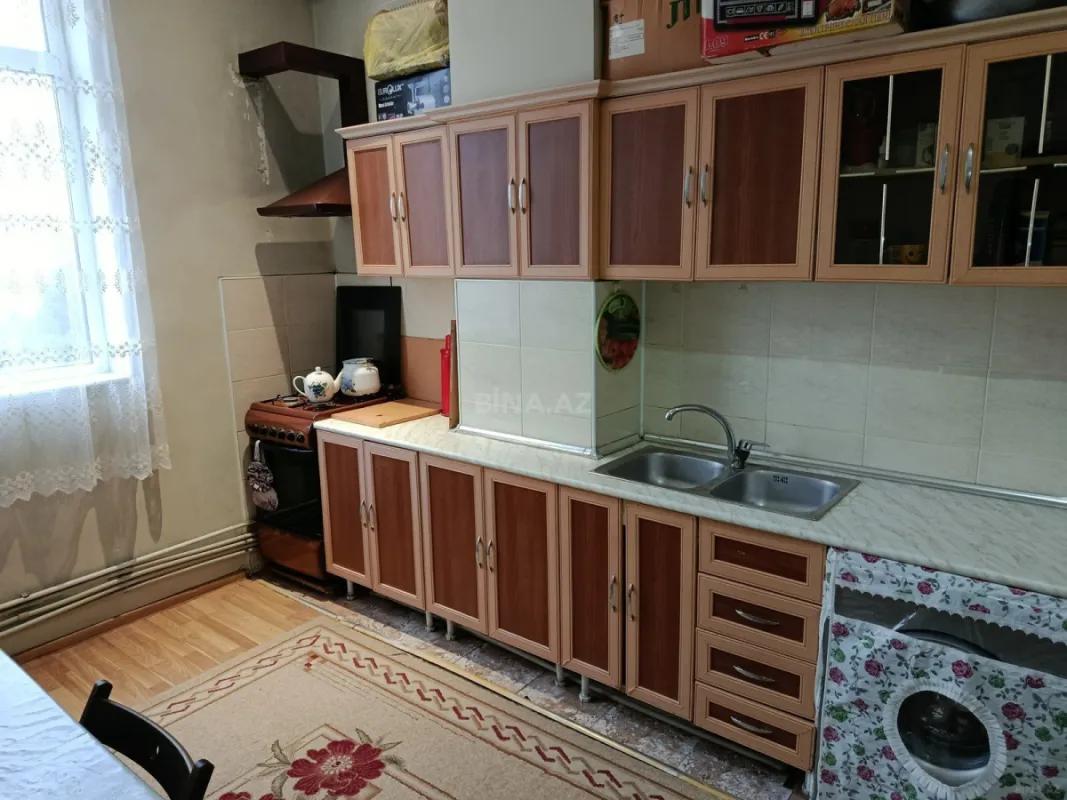 Satılır 2 otaqlı mənzil 78 m²