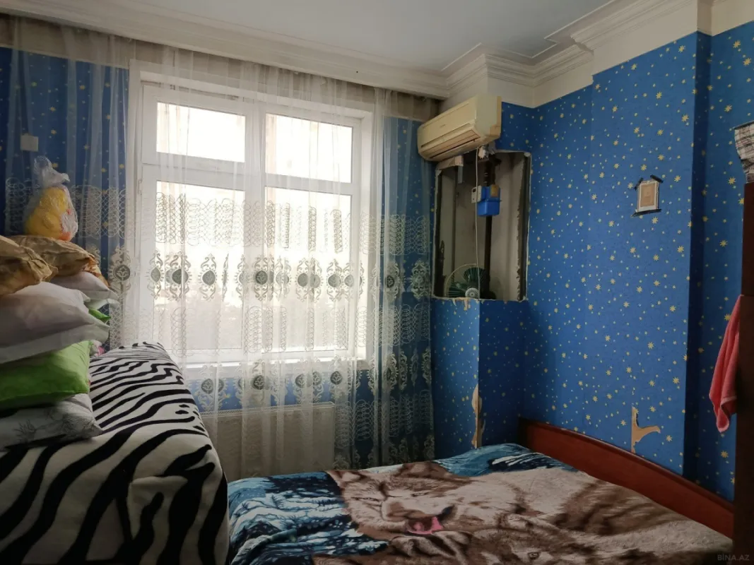 Satılır 2 otaqlı mənzil 78 m²