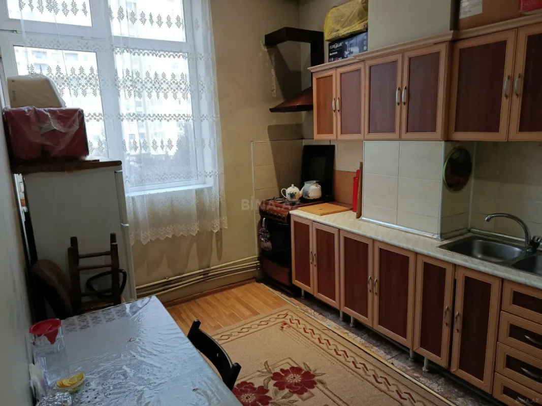 Satılır 2 otaqlı mənzil 78 m²