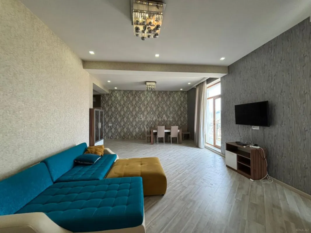 Satılır 3 otaqlı mənzil 144 m²
