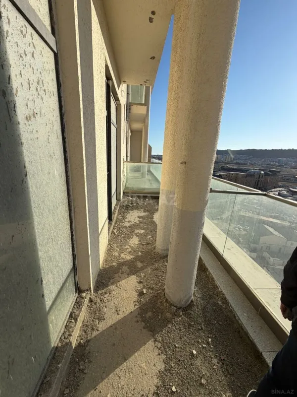 Satılır 4 otaqlı mənzil 157 m²