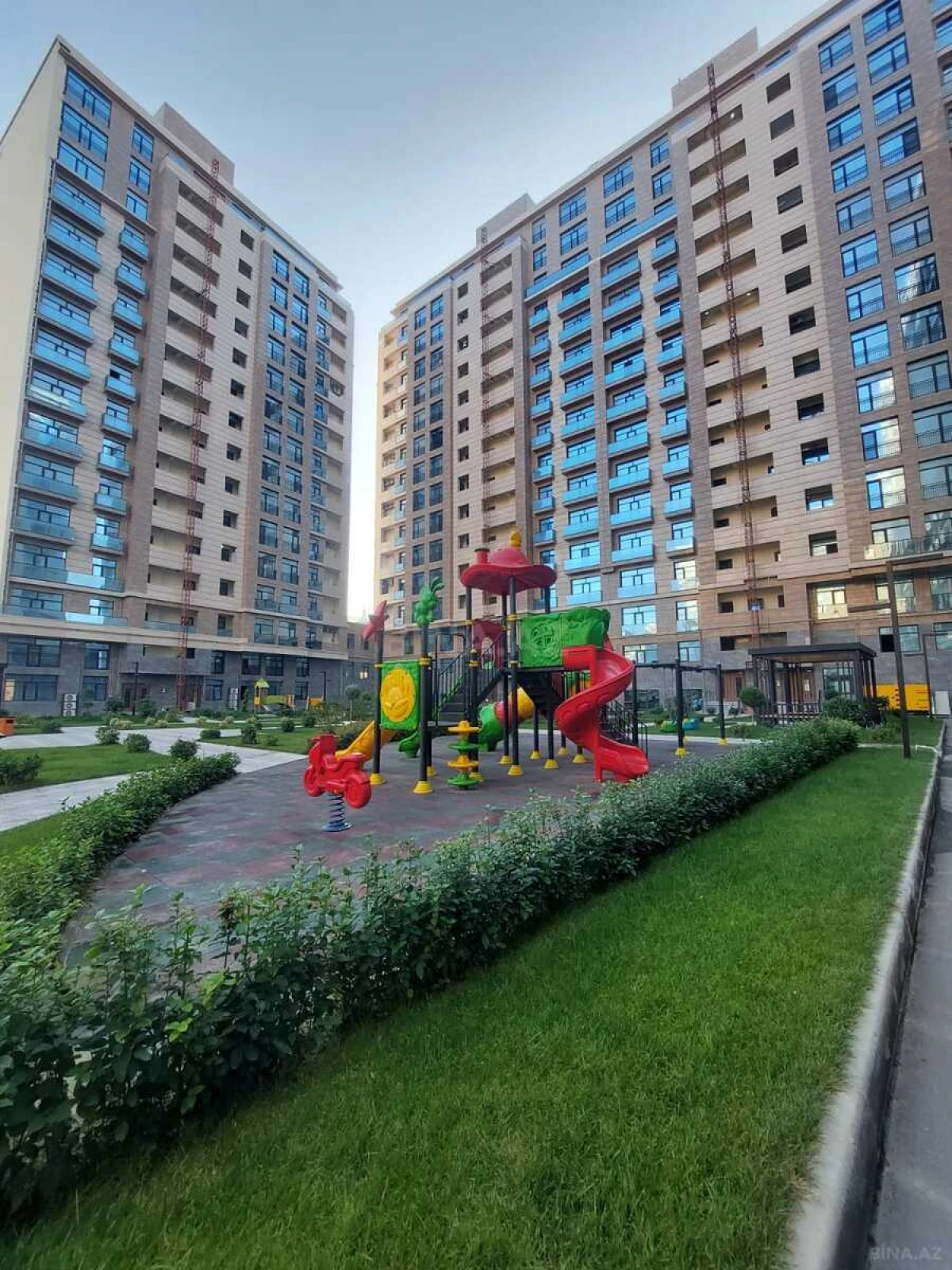 Satılır 2 otaqlı mənzil 65 m²