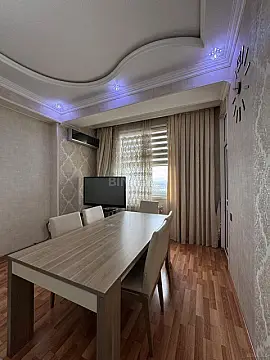 Satılır 2 otaqlı mənzil 55 m²