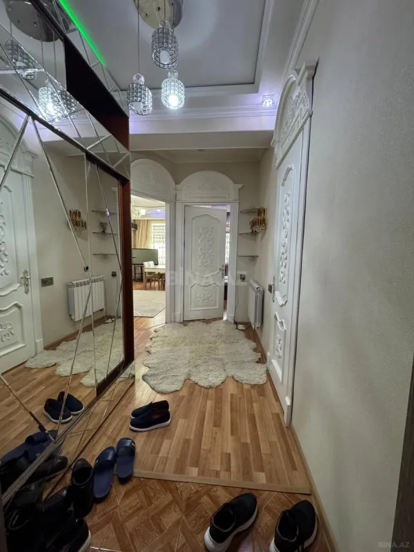 Satılır 2 otaqlı mənzil 55 m²