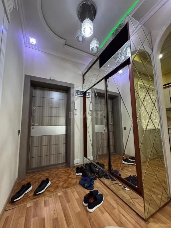 Satılır 2 otaqlı mənzil 55 m²