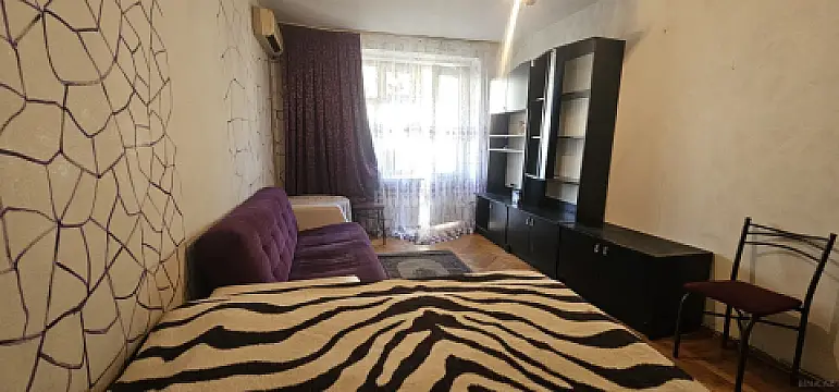 Satılır 1 otaqlı mənzil 37 m²