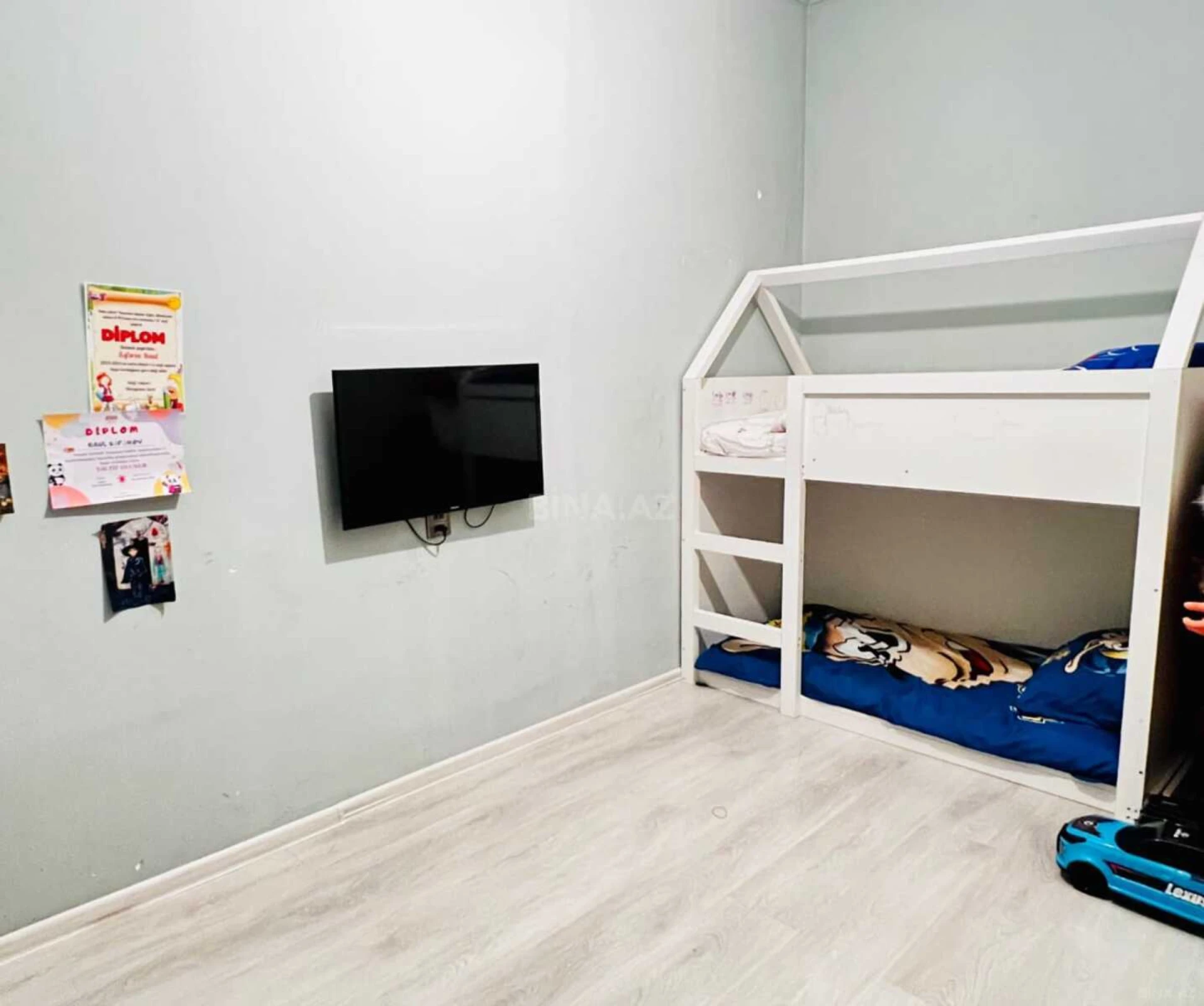 Kirayə verilir 3 otaqlı mənzil 110 m²
