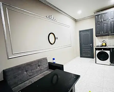 Kirayə verilir 3 otaqlı mənzil 110 m²
