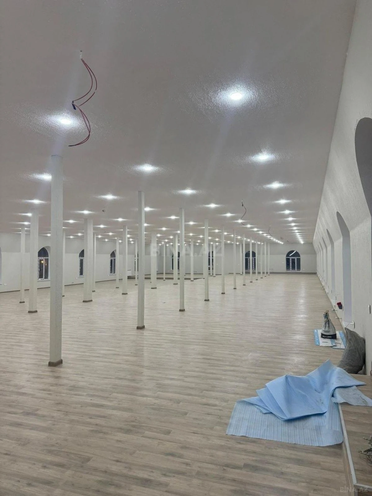 Kirayə verilir obyekt 700 m²