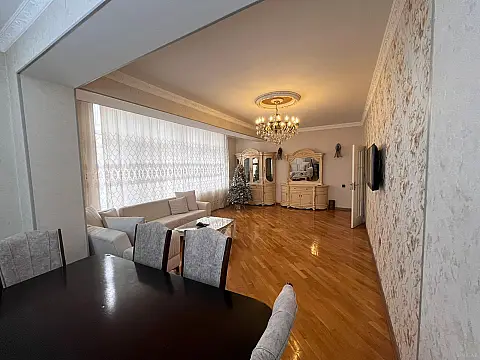 Kirayə verilir 3 otaqlı mənzil 100 m²