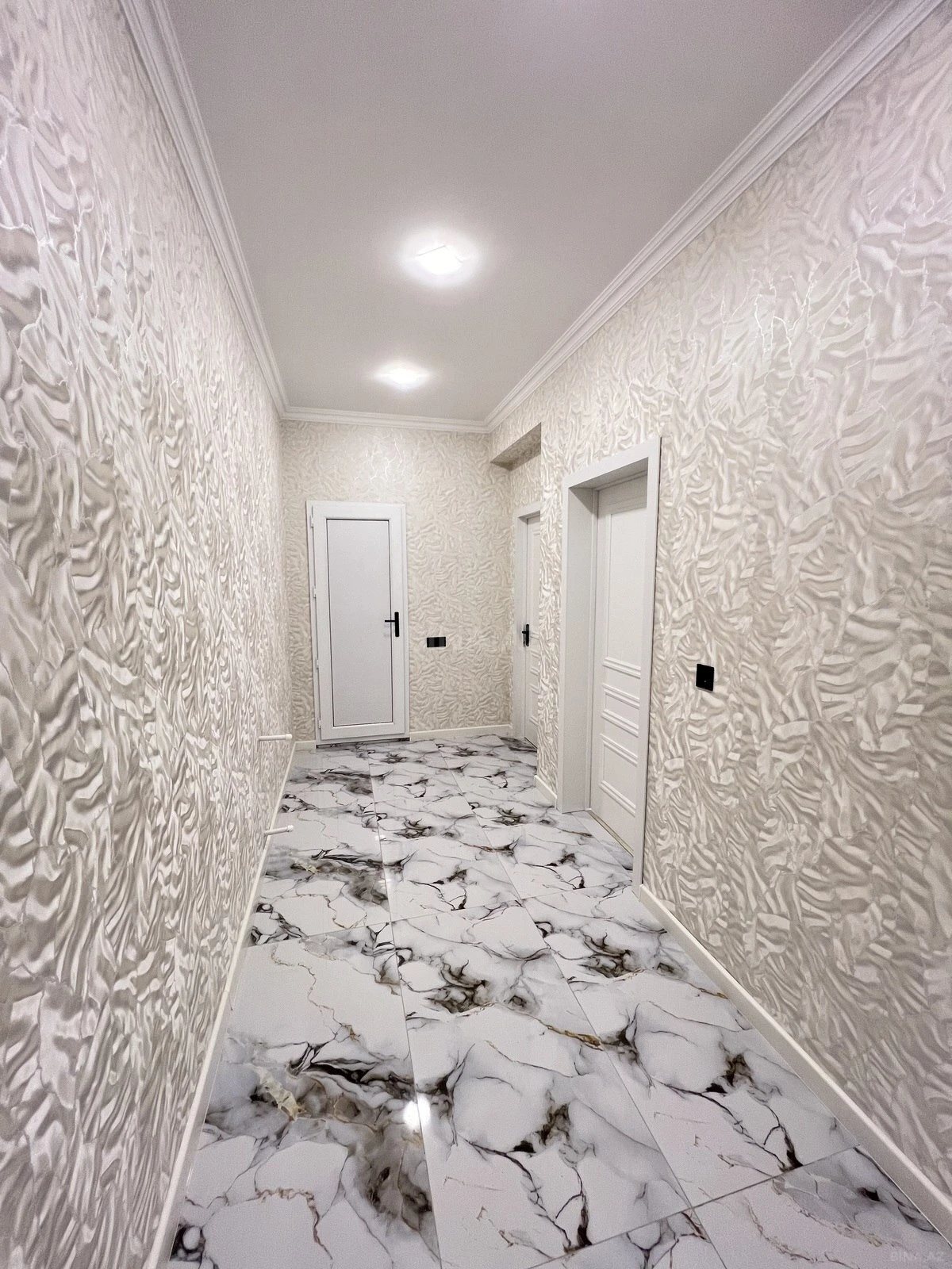 Satılır 2 otaqlı mənzil 54 m²