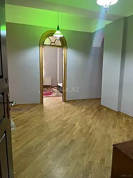 Satılır 3 otaqlı mənzil 140 m²