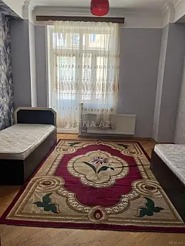 Satılır 3 otaqlı mənzil 140 m²
