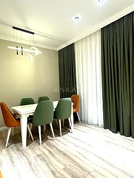 Kirayə verilir 2 otaqlı mənzil 70 m²