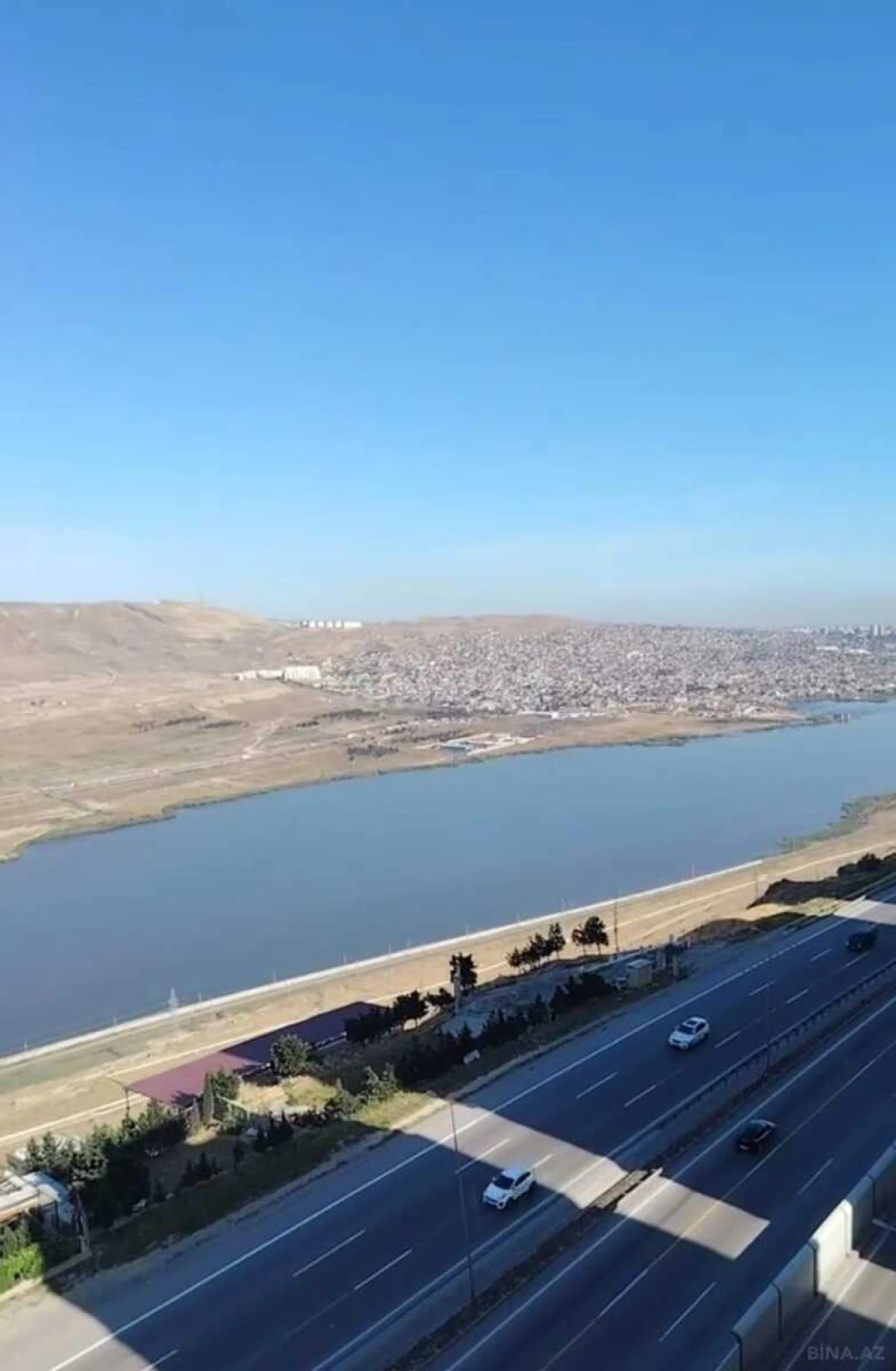 Kirayə verilir 3 otaqlı mənzil 120 m²