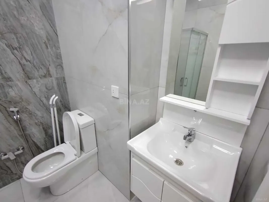Kirayə verilir 2 otaqlı mənzil 62 m²