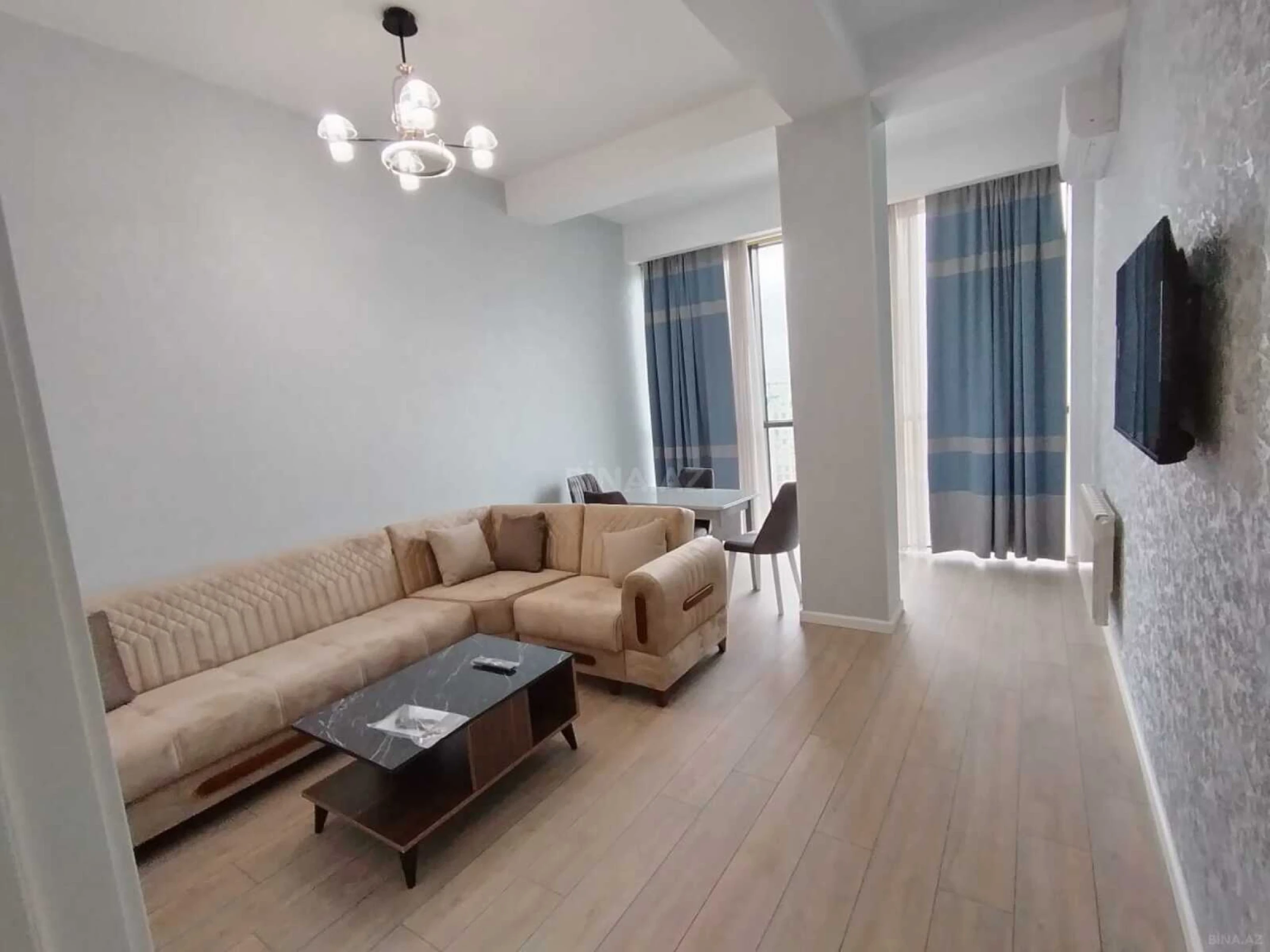 Kirayə verilir 2 otaqlı mənzil 62 m²
