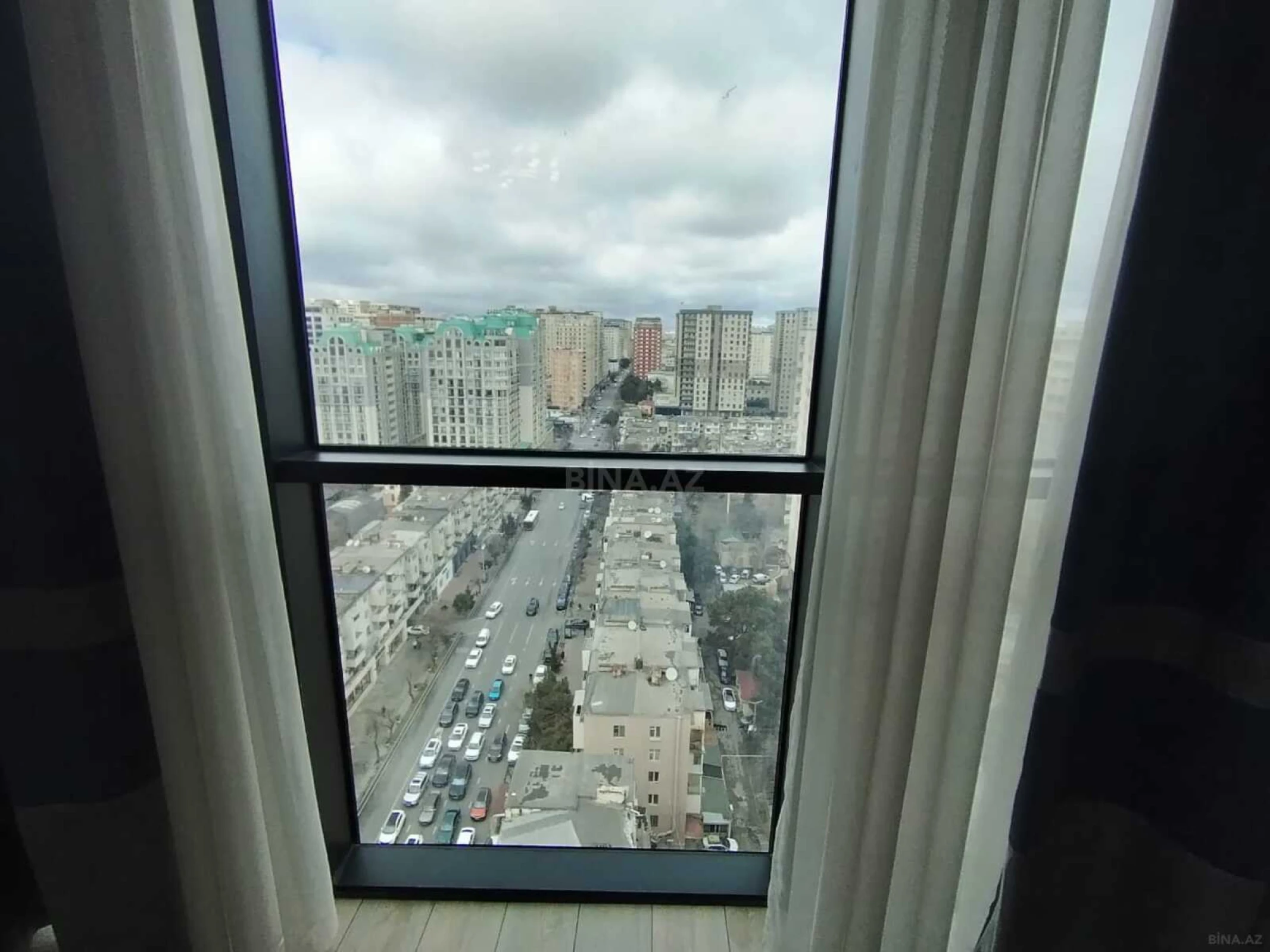 Kirayə verilir 2 otaqlı mənzil 62 m²