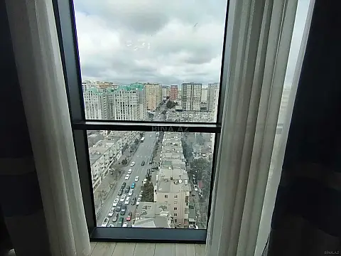 Kirayə verilir 2 otaqlı mənzil 62 m²