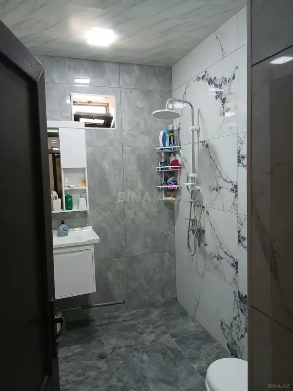 Satılır 5 otaqlı həyət evi 174 m²