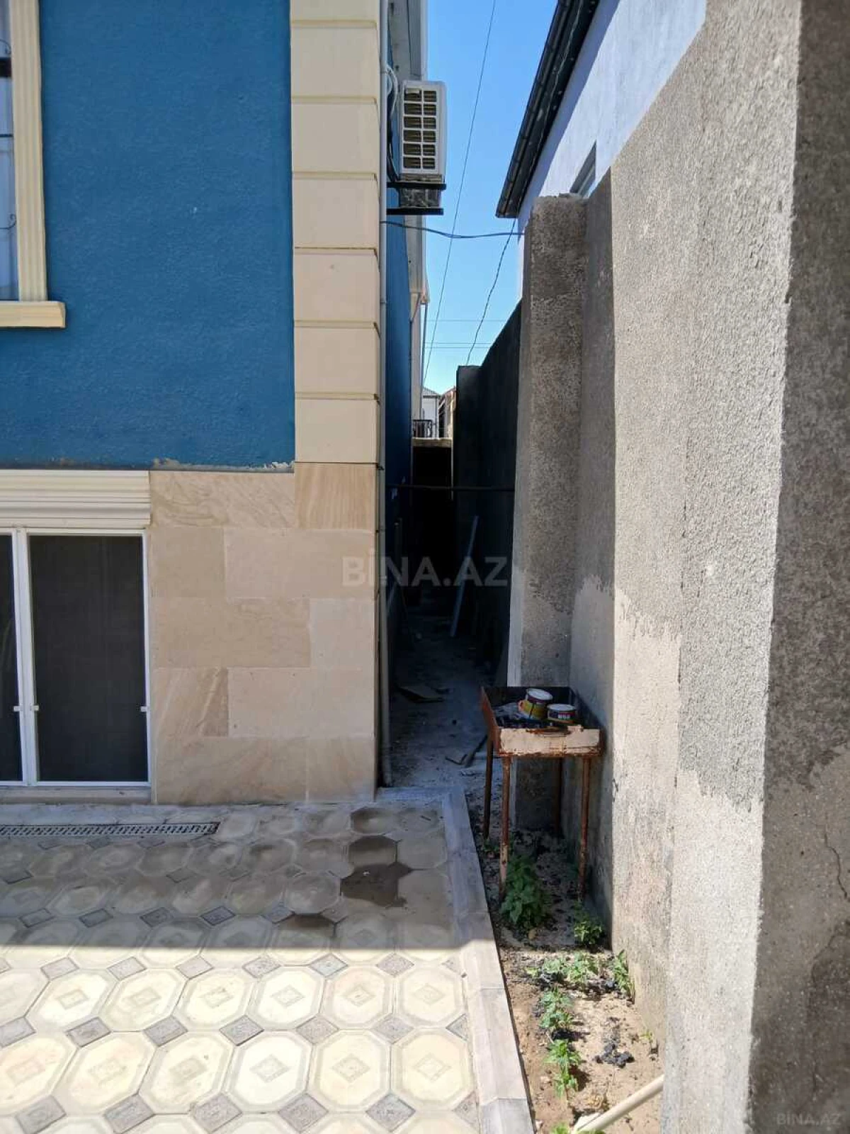 Satılır 5 otaqlı həyət evi 174 m²