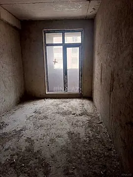 Satılır 4 otaqlı mənzil 170 m²