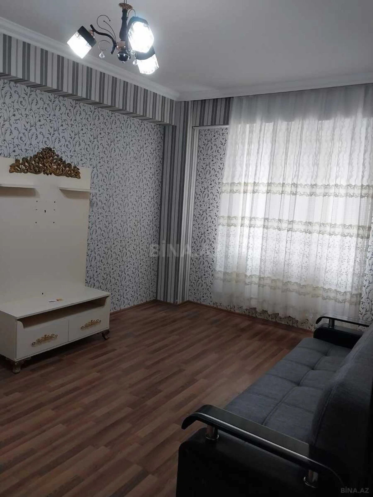 Satılır 2 otaqlı mənzil 70 m²