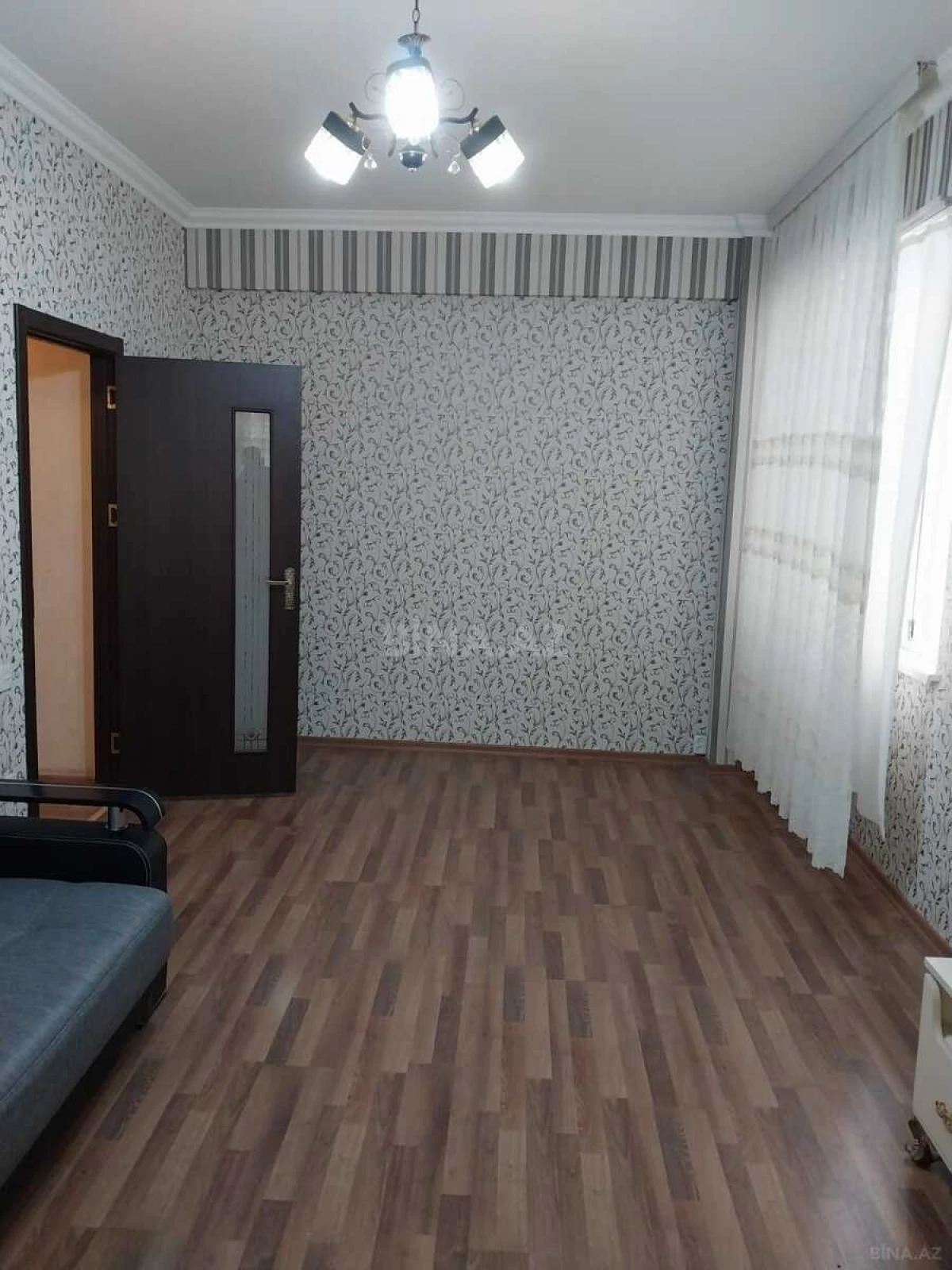 Satılır 2 otaqlı mənzil 70 m²
