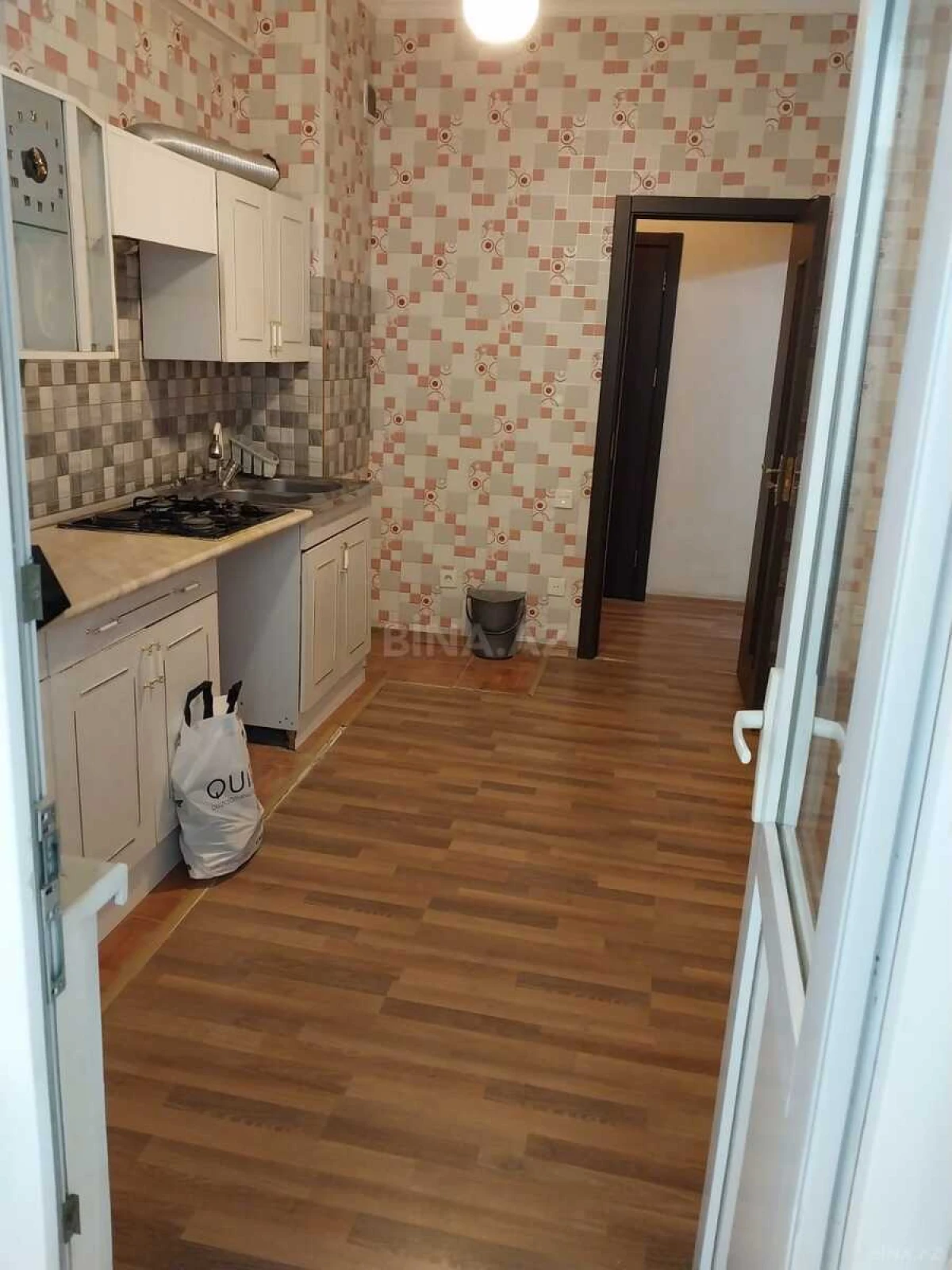Satılır 2 otaqlı mənzil 70 m²