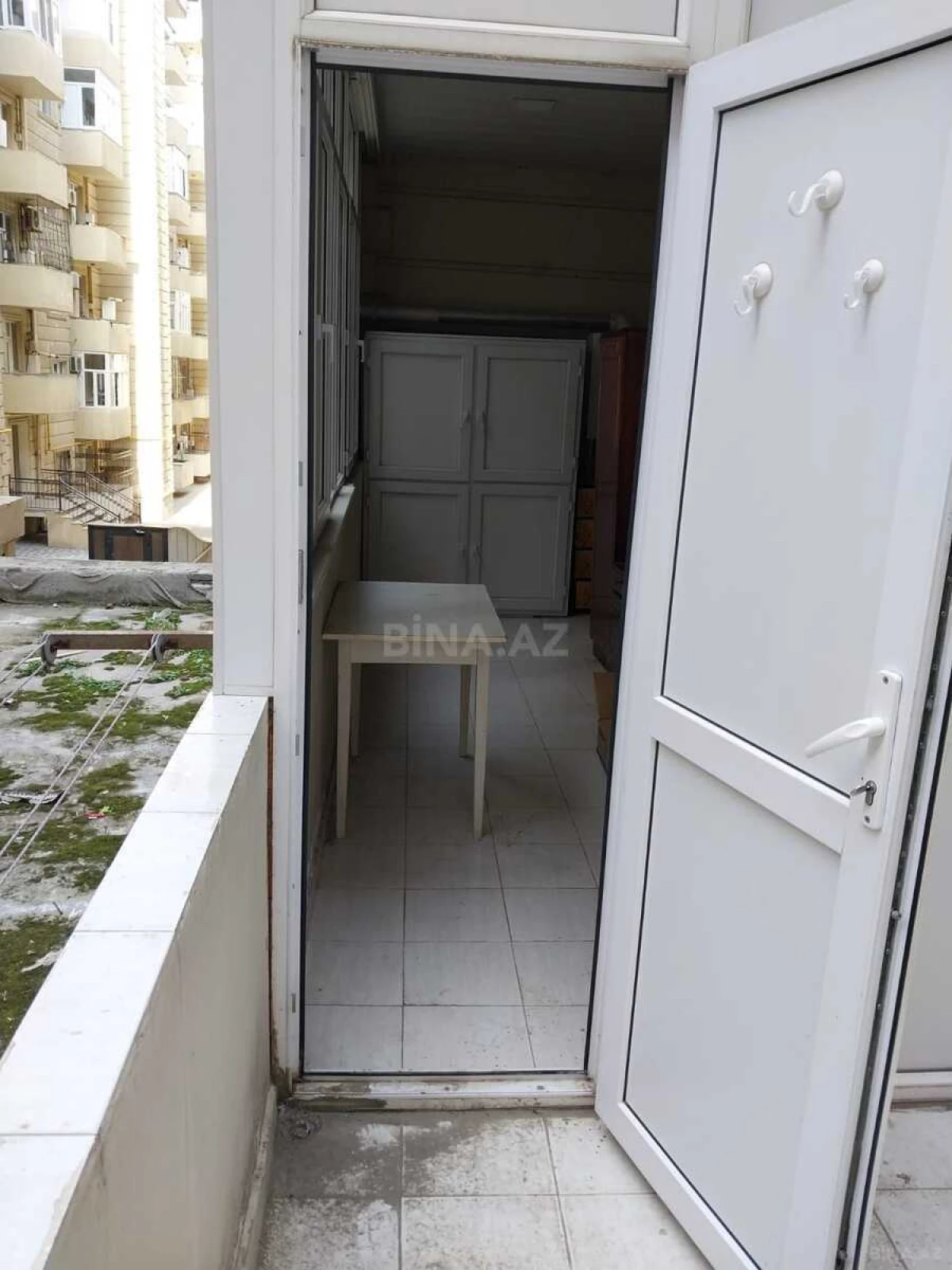 Satılır 2 otaqlı mənzil 70 m²