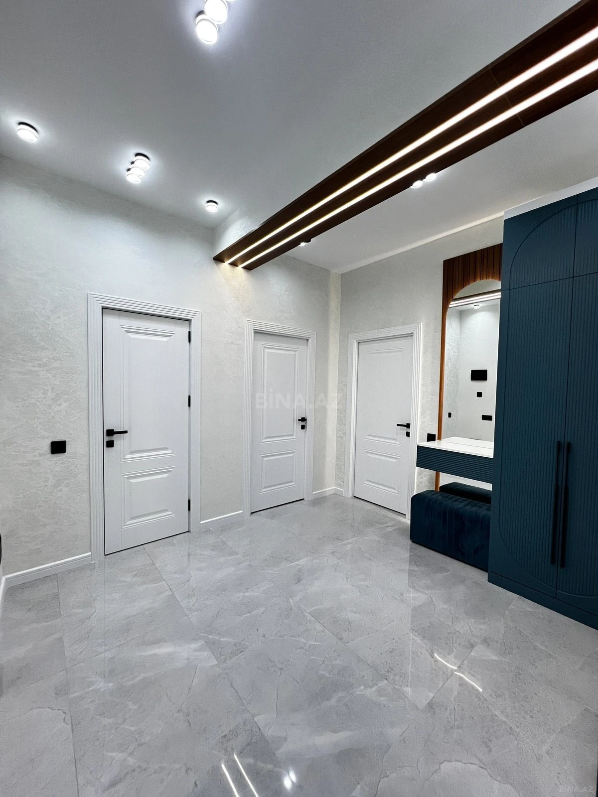 Satılır 3 otaqlı mənzil 99 m²