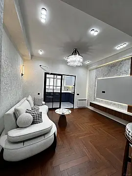 Satılır 3 otaqlı mənzil 99 m²