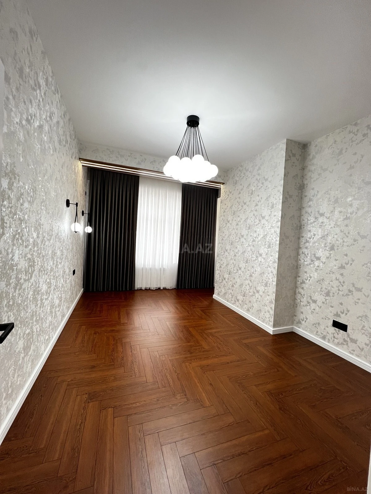 Satılır 3 otaqlı mənzil 99 m²