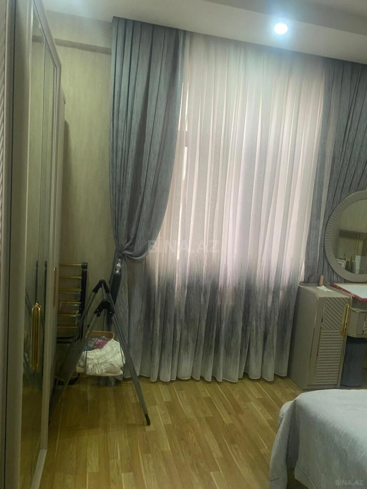 Satılır 3 otaqlı mənzil 100 m²